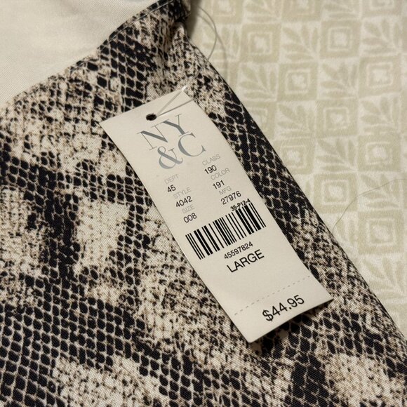 Soho New York & Company Street NWT Snakeskin Print Hoodie Shirt, size Large - Picture 6 of 6